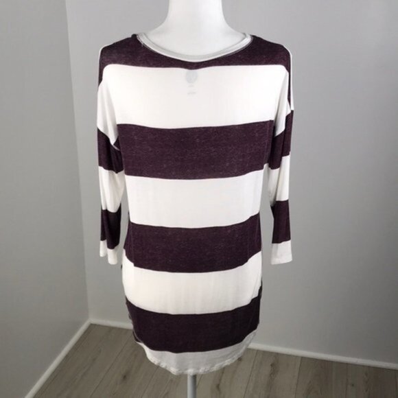 Authentic American Heritage V-Neck Top Size S - Picture 3 of 5